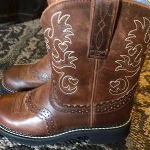 Women’s/Juniors Ariat “Fatbaby” boots